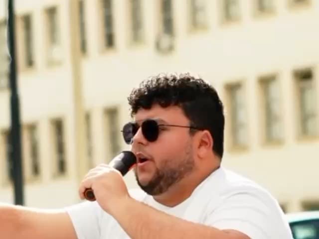 Rúben Ganhão a debater no “CONVENCE-ME!”